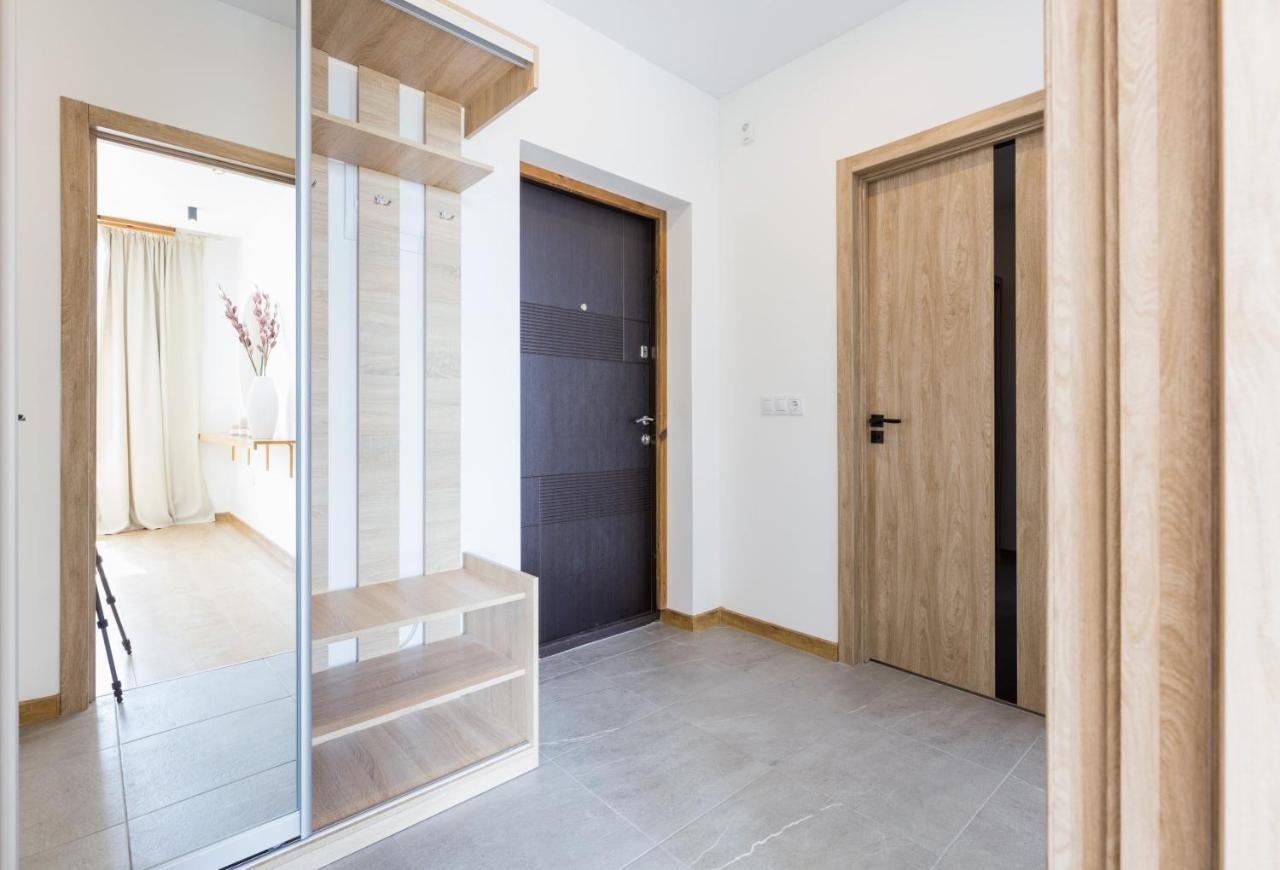 Nyvky Like Home - Nyvky Park - Apt 45 เคียฟ ภายนอก รูปภาพ